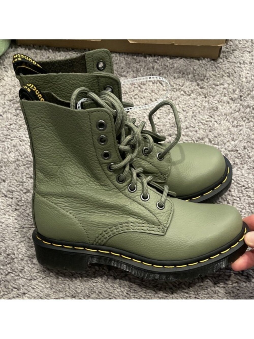 Dr. Martens Women's 1460 Pascal Virginia Combat Boots Khaki Green Size 5 NEW